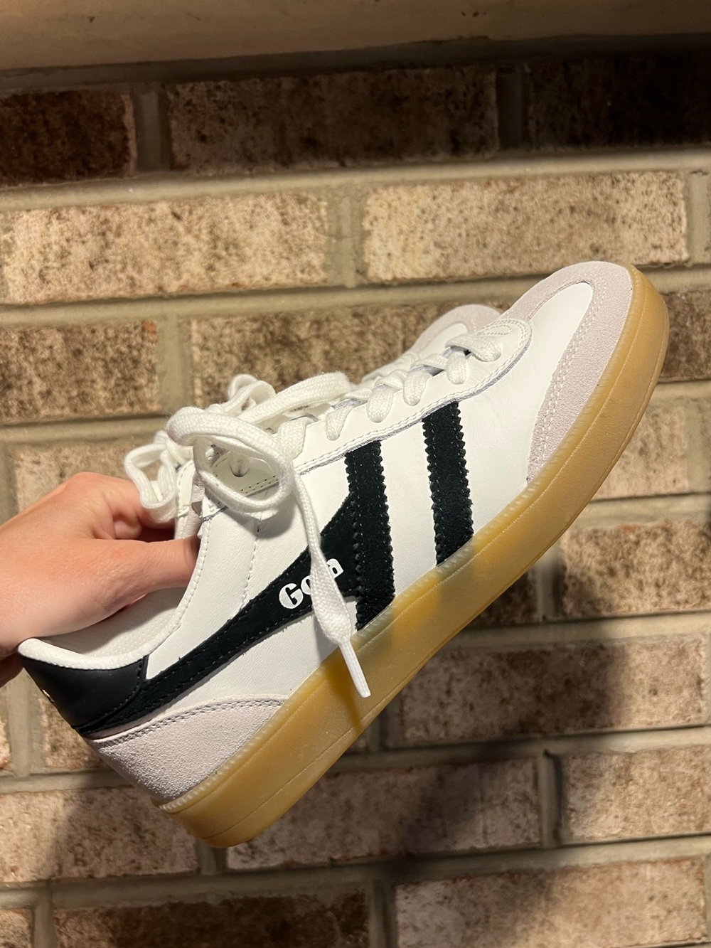 Gola Women's Viper Leather Sneaker
